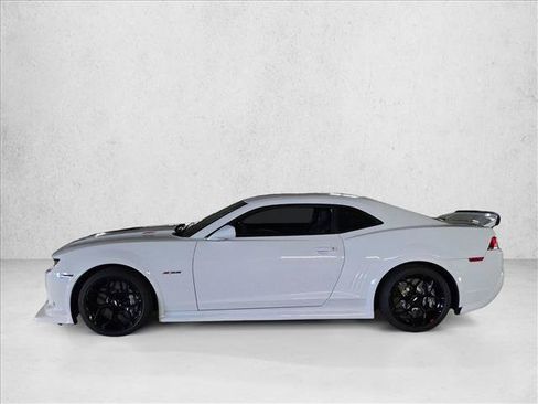 Used 2015 Chevrolet Camaro Z/28 RWD image 8