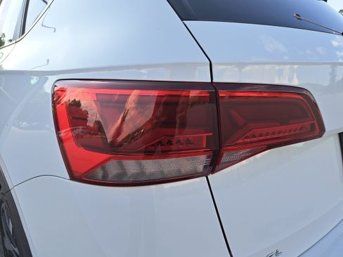 Certified 2023 Volkswagen Taos SEL AWD/4WD image 34