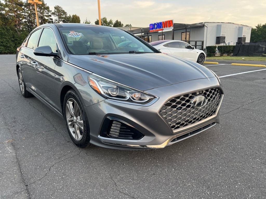 Used 2019 Hyundai Sonata Limited w/ Ultimate Package 04 FWD image 3