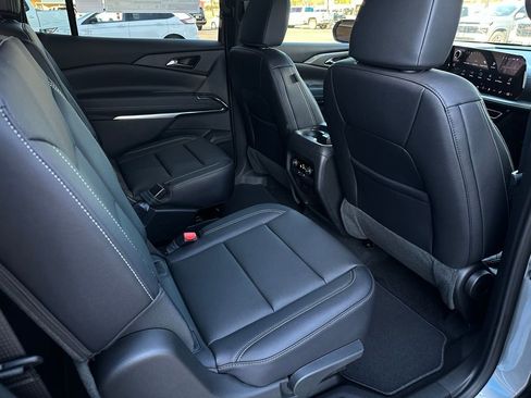 New 2026 Chevrolet Traverse LT w/ Sun and Wheel Package image 18