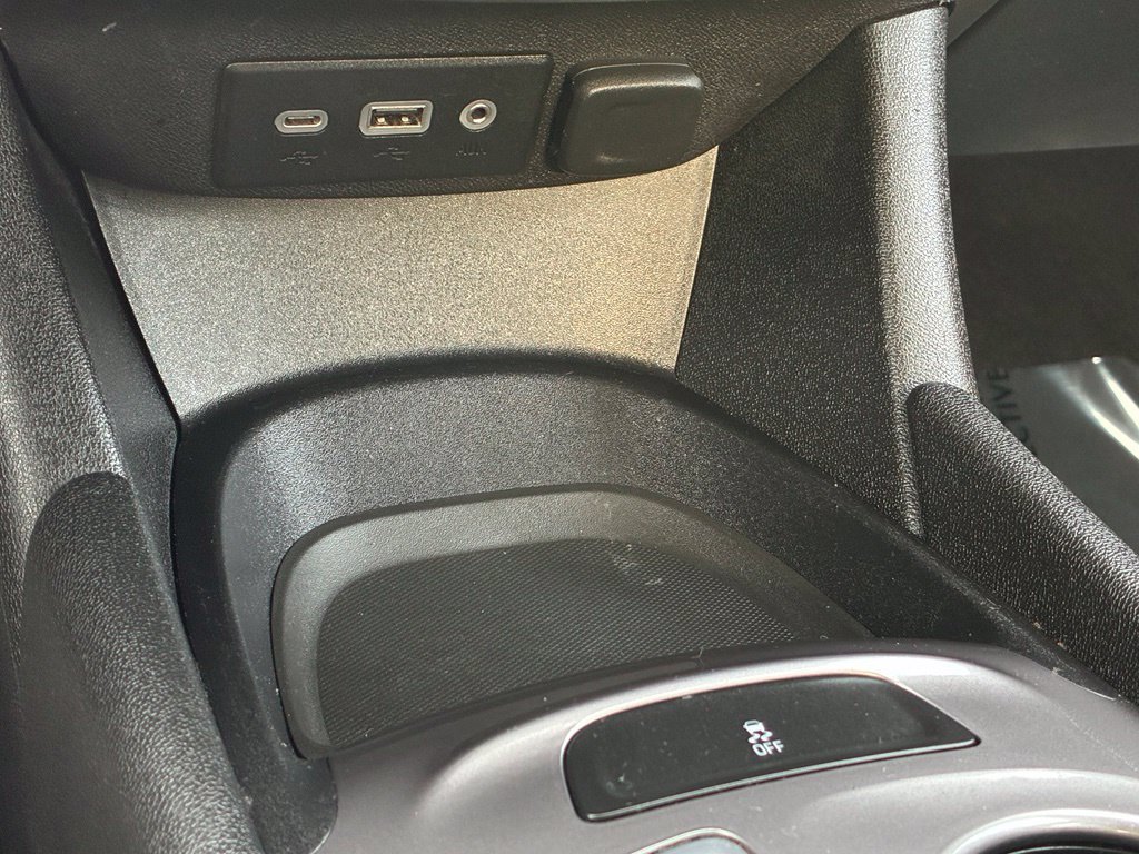 Used 2020 Chevrolet Malibu LS FWD image 24