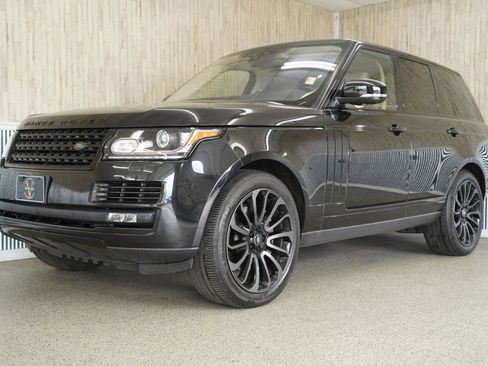 Used 2017 Land Rover Range Rover Supercharged image 4