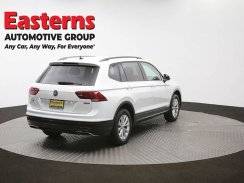 Used 2020 Volkswagen Tiguan S image 40