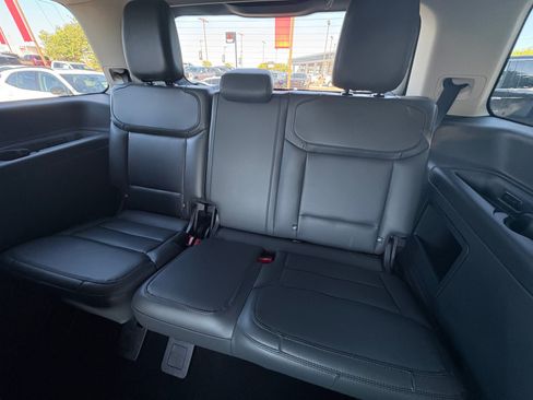 Used 2026 Ford Expedition Active RWD image 25