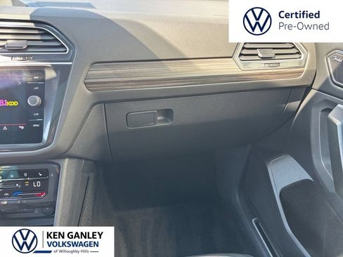 Certified 2024 Volkswagen Tiguan SEL R-Line AWD/4WD image 17