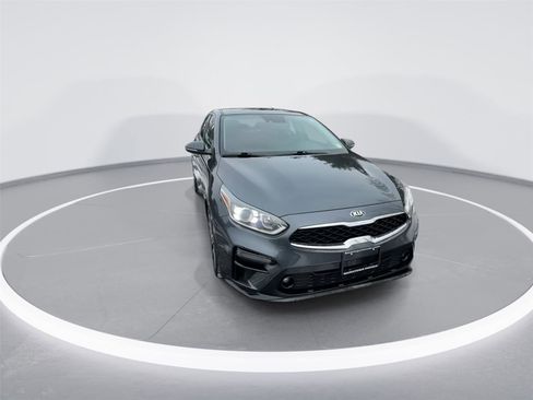Used 2019 Kia Forte EX image 2