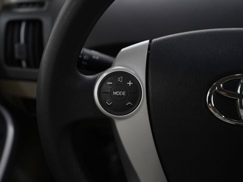 Used 2011 Toyota Prius Two image 21