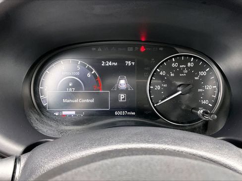 Certified 2024 Nissan Kicks SR FWD image 25