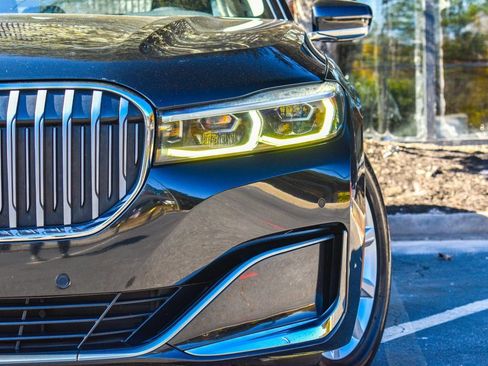 Used 2020 BMW 740i w/ Cold Weather Package image 2