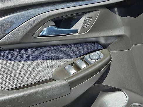 Certified 2023 Chevrolet TrailBlazer LT FWD image 12