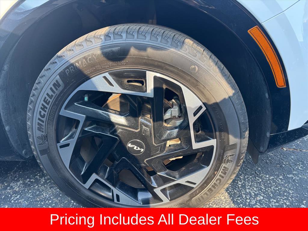 Certified 2023 Kia Sportage SX AWD/4WD image 2