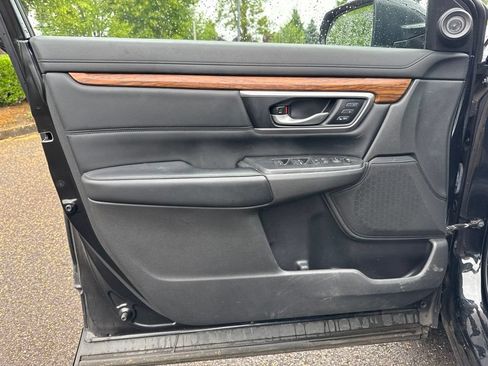 Used 2021 Honda CR-V Touring image 18