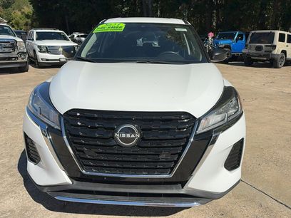 Used 2023 Nissan Kicks S