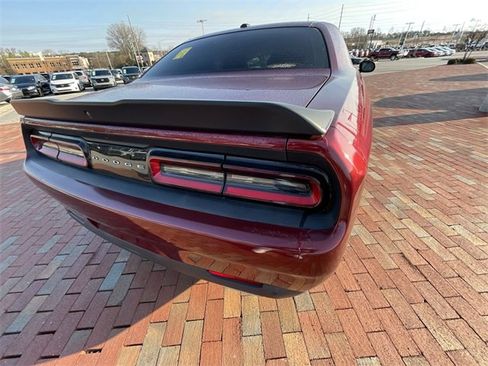 Used 2018 Dodge Challenger SXT w/ Blacktop Package image 17