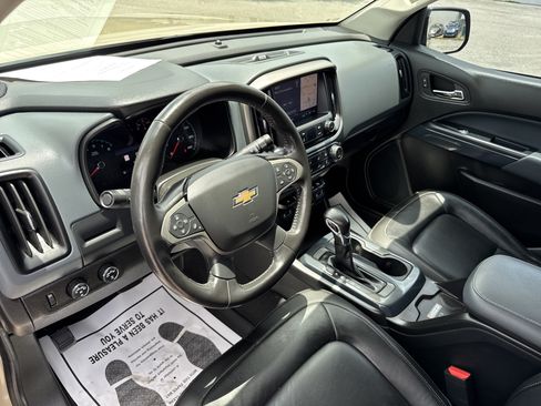 Certified 2022 Chevrolet Colorado Z71 w/ LPO, Power Package AWD/4WD image 18