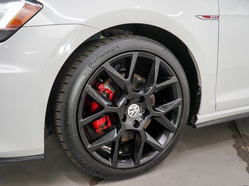 Used 2015 Volkswagen GTI Autobahn w/ Lighting Package (SEL) image 28