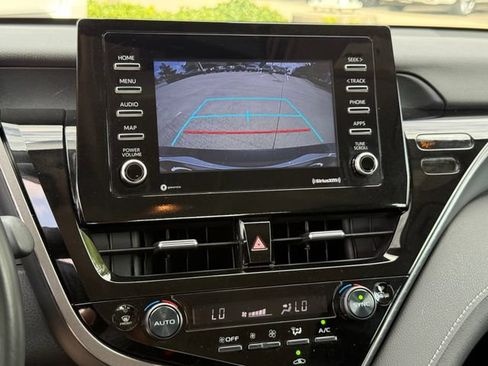 Used 2024 Toyota Camry SE FWD image 20