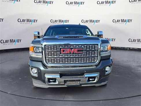Used 2019 GMC Sierra 2500 Denali w/ Duramax Plus Package image 8