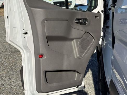 New 2026 Ford Transit 250 148 Medium Roof w/ Load Area Protection Package image 9