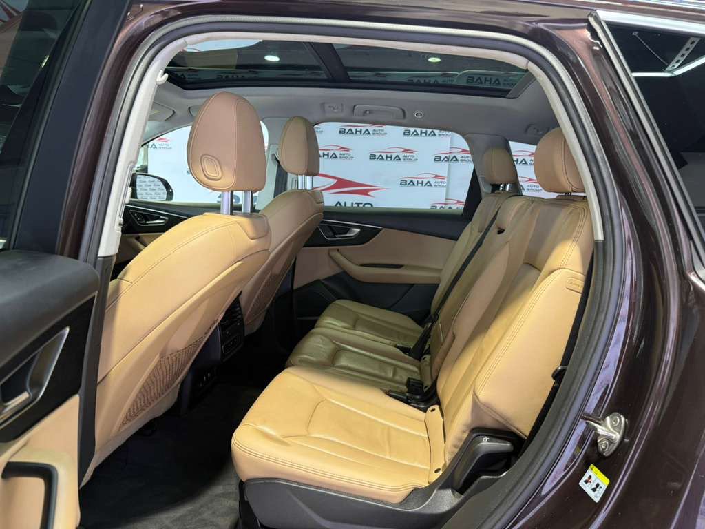 Used 2022 Audi Q7 3.0T Premium Plus AWD/4WD image 34