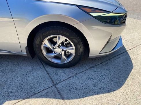 Used 2022 Hyundai Elantra SE w/ Cargo Package FWD image 22
