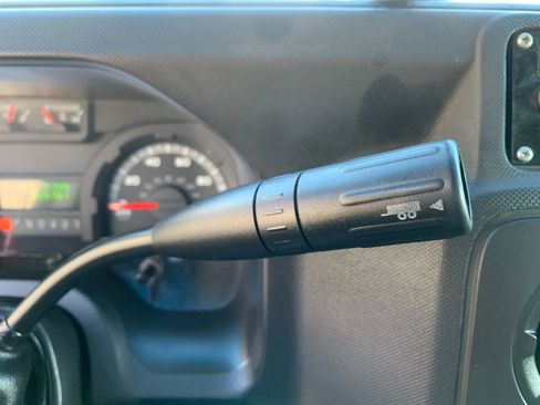 Used 2017 Ford E-350 and Econoline 350 Super Duty image 21