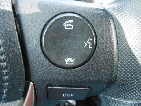 Used 2014 Toyota RAV4 XLE AWD/4WD image 17