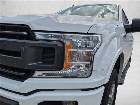 Used 2019 Ford F150 XLT w/ Equipment Group 302A Luxury AWD/4WD image 11