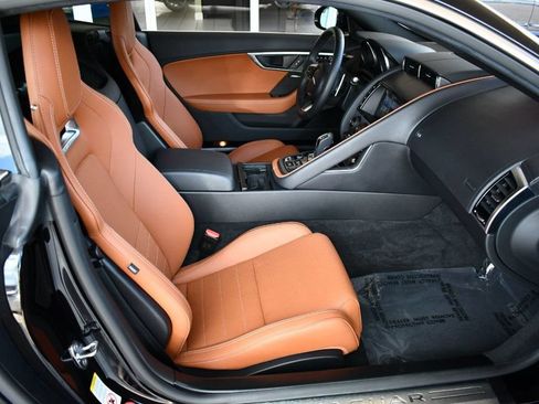 Used 2018 Jaguar F-TYPE Coupe RWD image 38