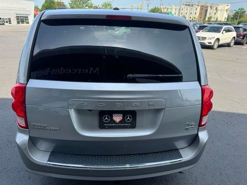 Used 2016 Dodge Grand Caravan R/T FWD image 19