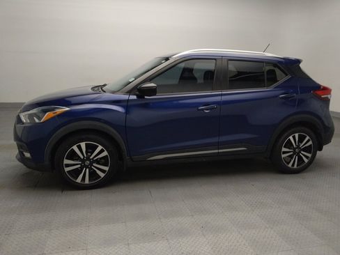 Used 2019 Nissan Kicks SR w/ SR Premium Package FWD image 2