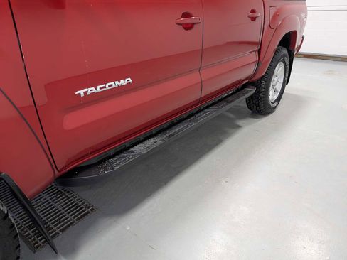 Used 2012 Toyota Tacoma 4x4 Double Cab image 12