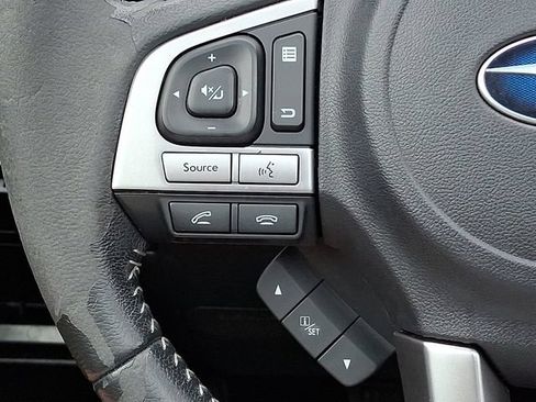 Used 2017 Subaru Forester 2.5i Limited AWD/4WD image 18