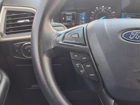 Used 2022 Ford Edge SE image 21