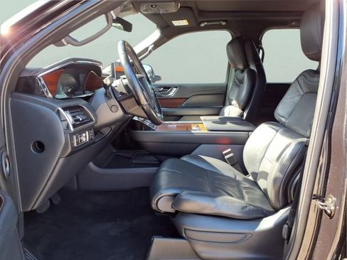Used 2022 Lincoln Navigator L Reserve AWD/4WD image 18