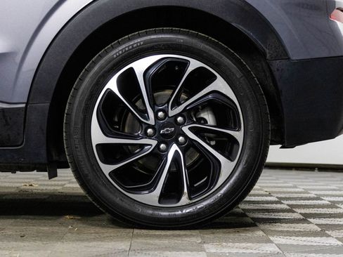 Used 2023 Chevrolet Bolt EUV Premier w/ Sun & Sound Package image 44