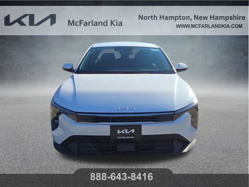 New 2025 Kia K4 LX image 9
