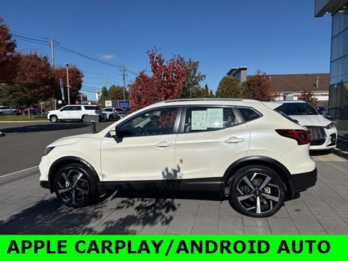 Used 2022 Nissan Rogue Sport SL w/ Premium Package image 4