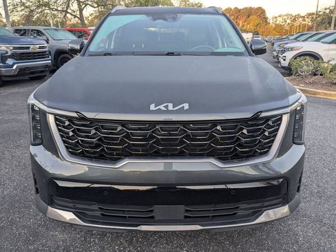 Used 2024 Kia Sorento S image 9