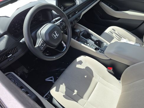 Certified 2023 Honda Accord EX image 15