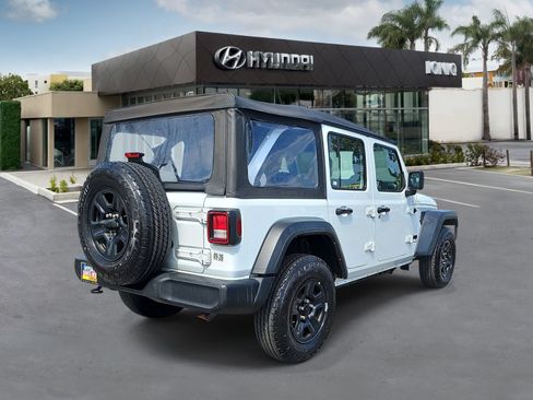 Used 2023 Jeep Wrangler Unlimited Sport AWD/4WD image 3