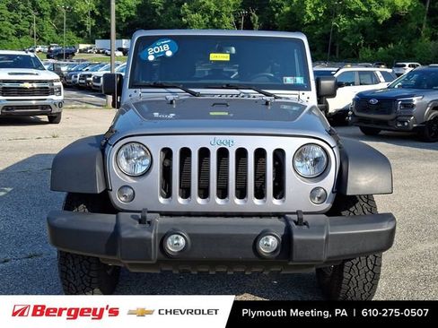 Used 2018 Jeep Wrangler Unlimited Sport S AWD/4WD image 3