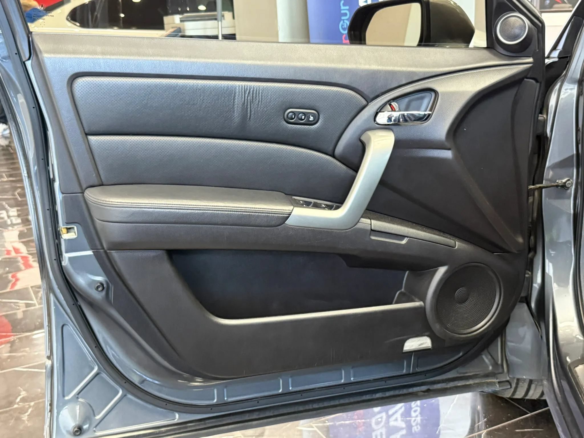 Used 2011 Acura RDX SH-AWD image 7
