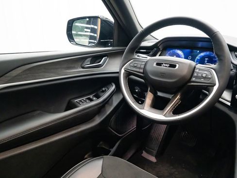 New 2026 Jeep Grand Cherokee 4WD image 11