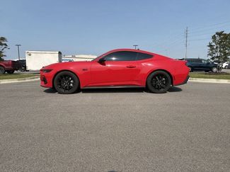 Used 2025 Ford Mustang GT RWD video 2