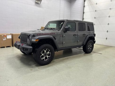 Used 2019 Jeep Wrangler Unlimited Rubicon w/ Cold Weather Group AWD/4WD image 8