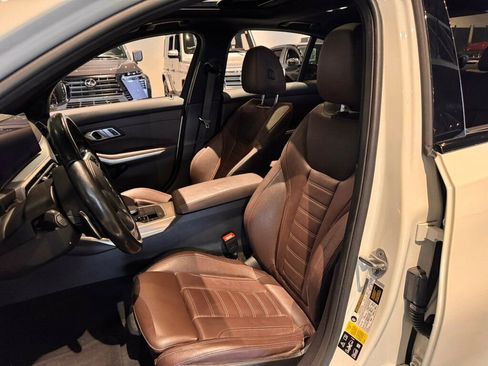 Used 2023 BMW M340i xDrive w/ Premium Package image 9