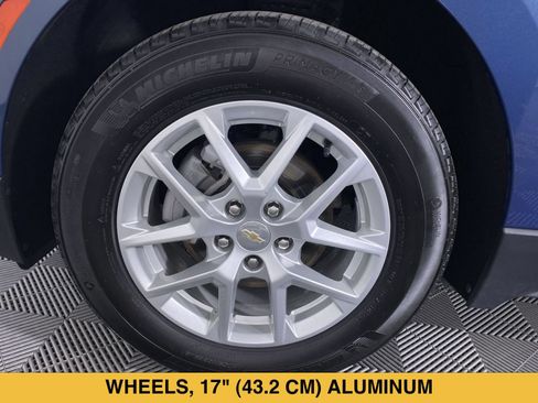Certified 2024 Chevrolet Equinox LT FWD image 14