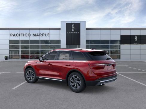 New 2026 Lincoln Corsair Premiere image 4