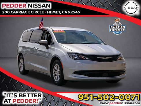 Used 2023 Chrysler Voyager LX FWD image 1